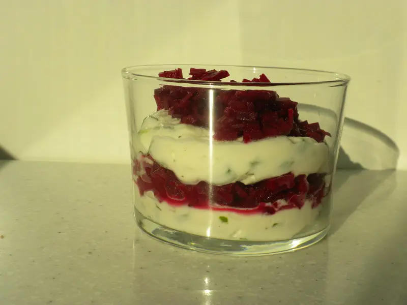 Verrine de remolacha y queso fresco