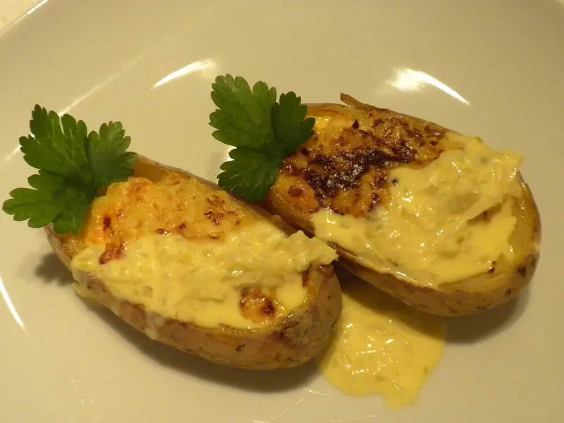 Patatas con gambas