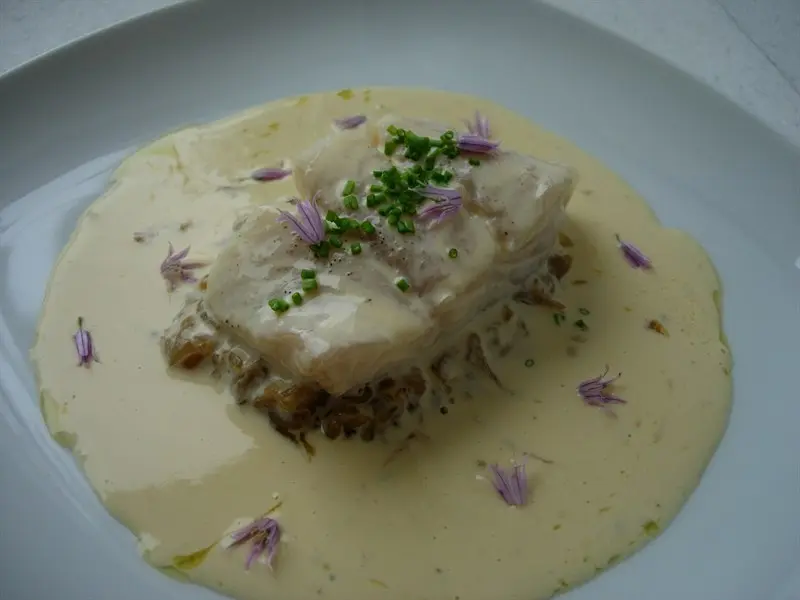 Filete de pescado al vapor de romero