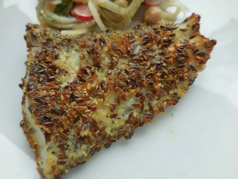 Pescado en costra de semillas