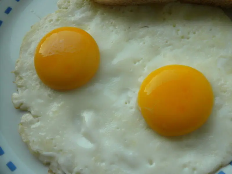 Cómo freír bien los huevos