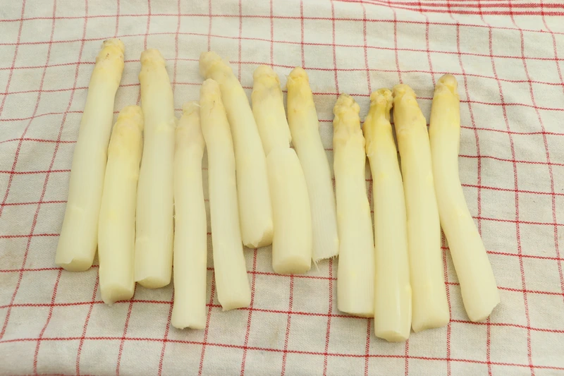 Cómo preparar espárragos blancos