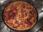 Tarta fina con chalotas confitadas