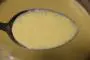 Crema espesa de vainilla y yemas de huevo