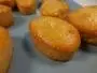 Pequeñas galletas blandas de naranja