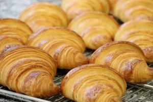 ¿Quién hace los croissants?