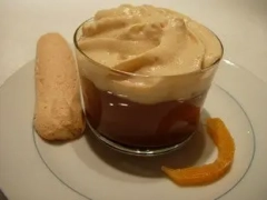 Crema de chocolate crujiente, mousse de café irlandés
