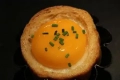 Huevos con cáscara de brioche