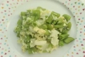 Arroz frito con nabos y guisantes nuevos