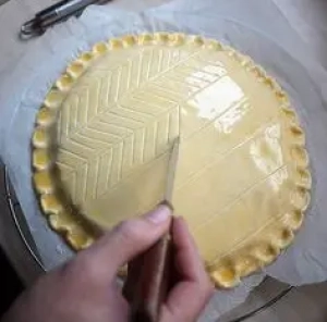 Dibujar un patrón en pastelería