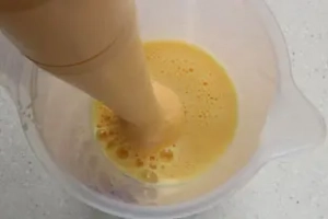 ¿85 gramos de huevos?