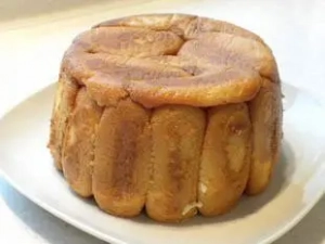 Del arte de preparar el pastel carlota